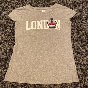 Grey "London" Gap top.